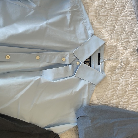 Men’s Express Dress Shirts - Picture 2 of 3